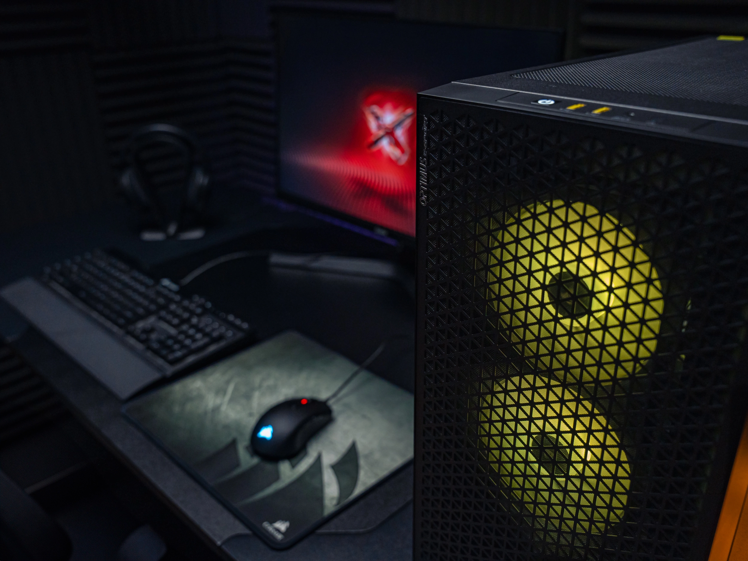 Komputer gamingowy Optimus E-Sport GA520T-CR5 R5 4500 16GB RAM 1TB Dysk SSD RTX4060 Win11