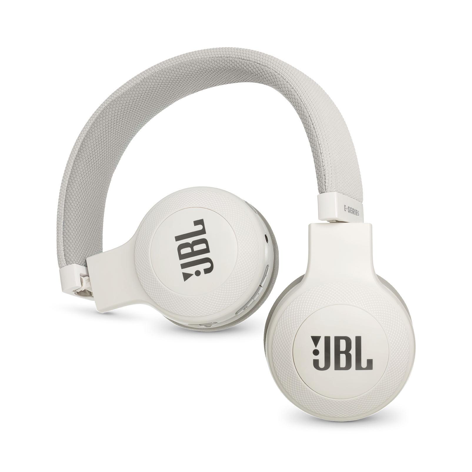 Słuchawki bezprzewodowe JBL E45BT (biały)