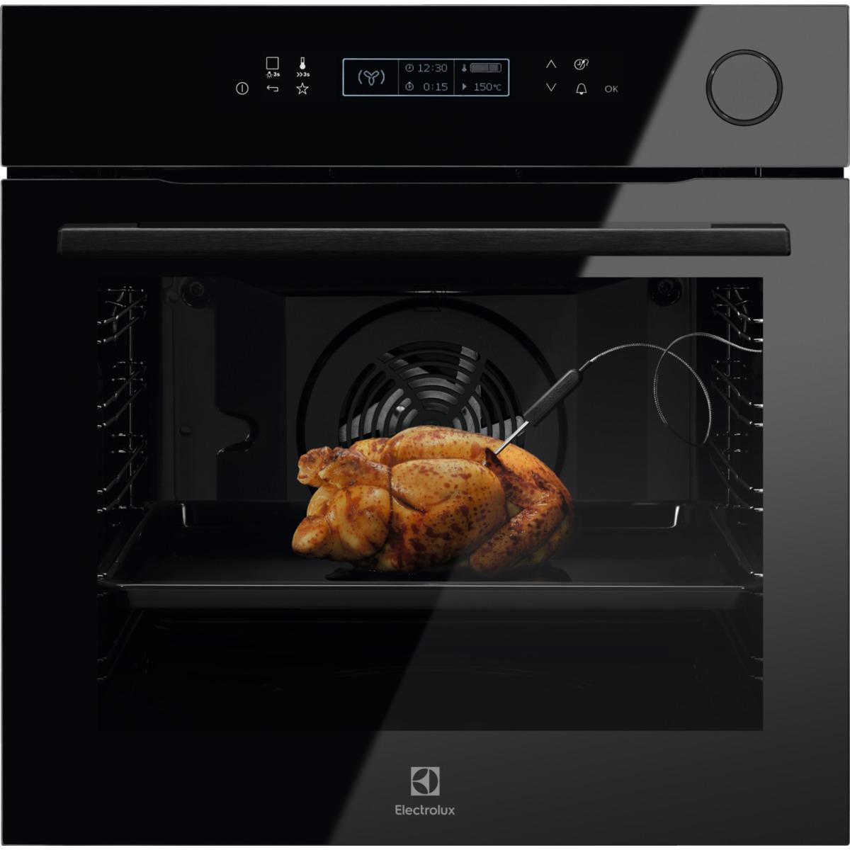 Piekarnik elektryczny parowy Electrolux EOC8P31Z SteamCrisp Termoobieg Czarny