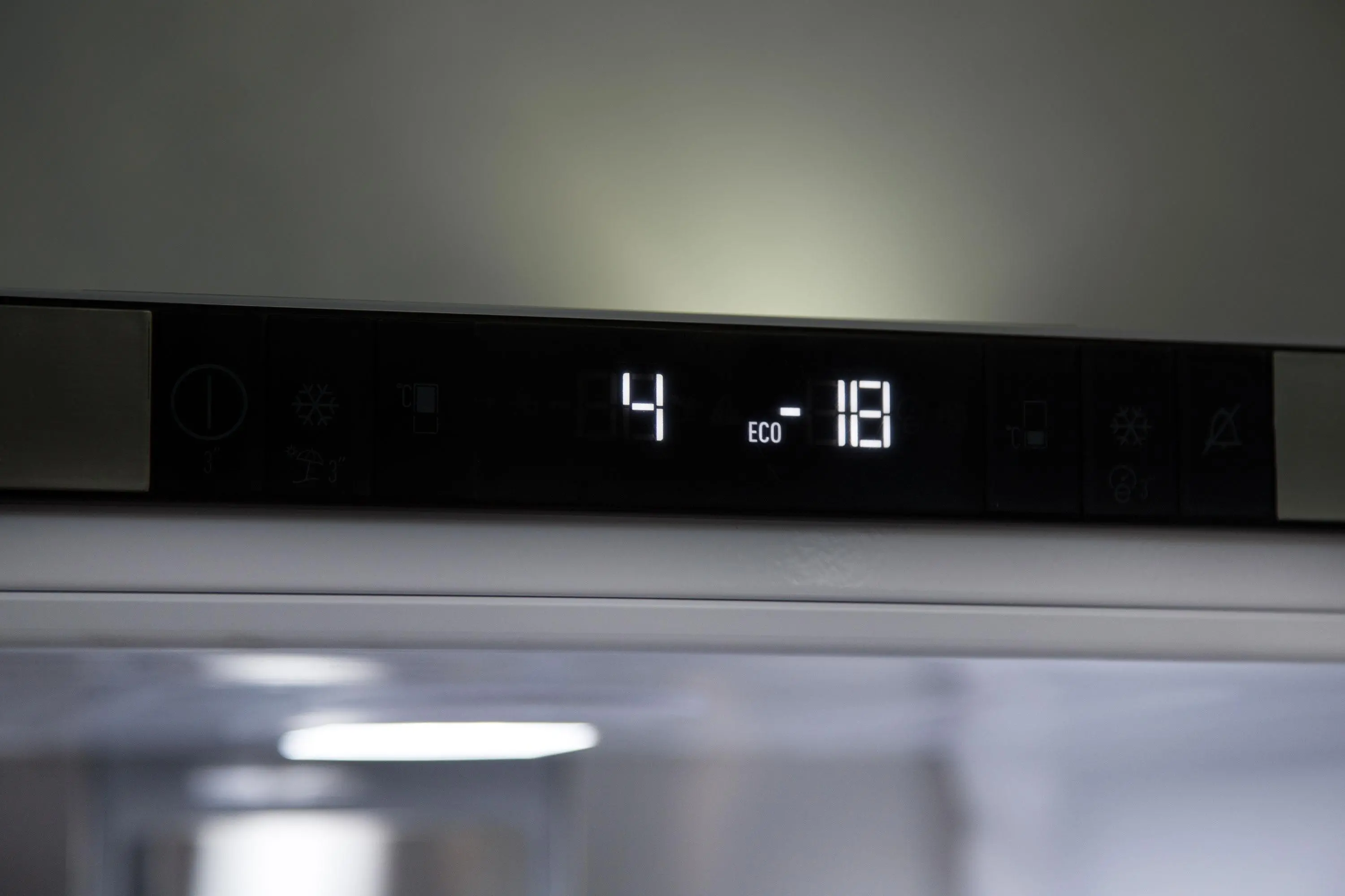 Lodówka Beko BCNA306E3SN Pełny No Frost 193cm Komora świeżości