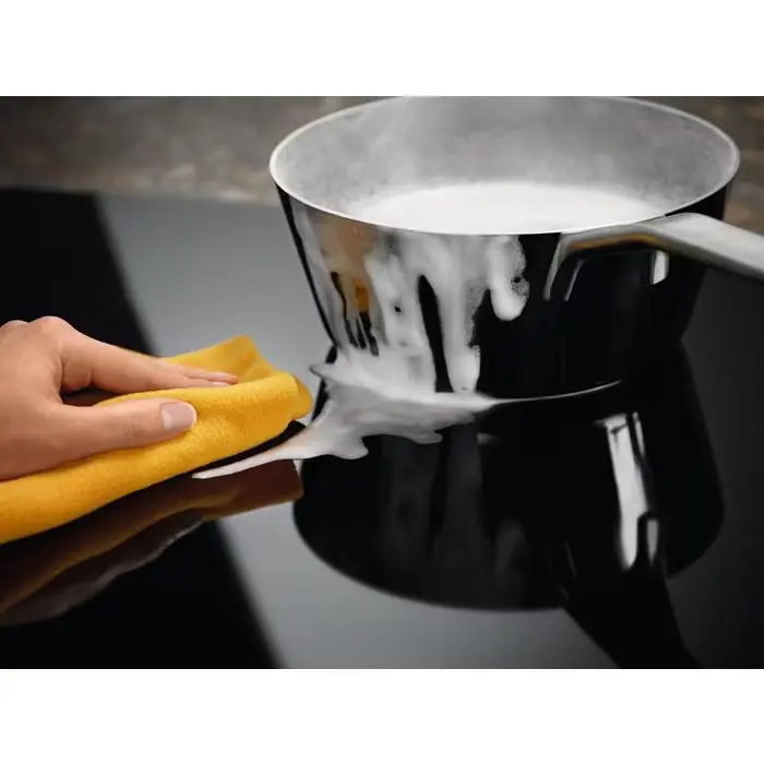 Płyta indukcyjna Electrolux Slim-fit LIL61424C 59cm