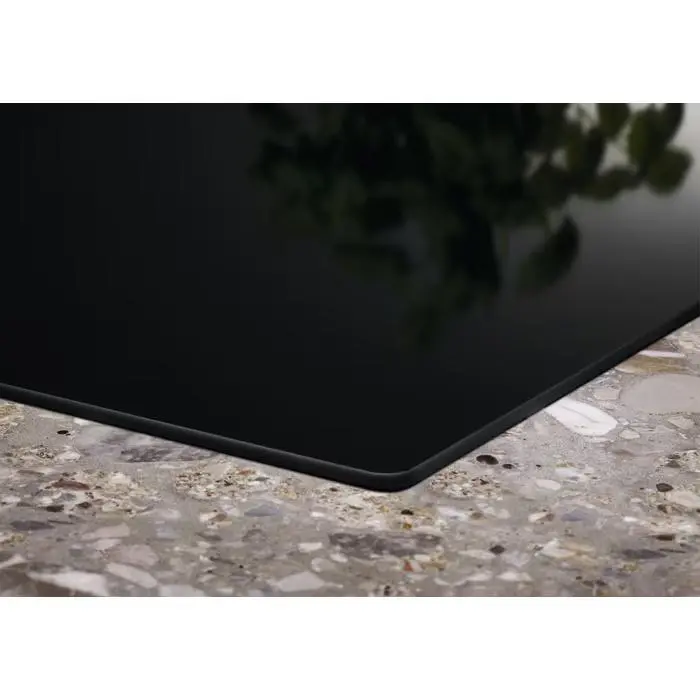 Płyta indukcyjna Electrolux Slim-fit LIL61424C 59cm