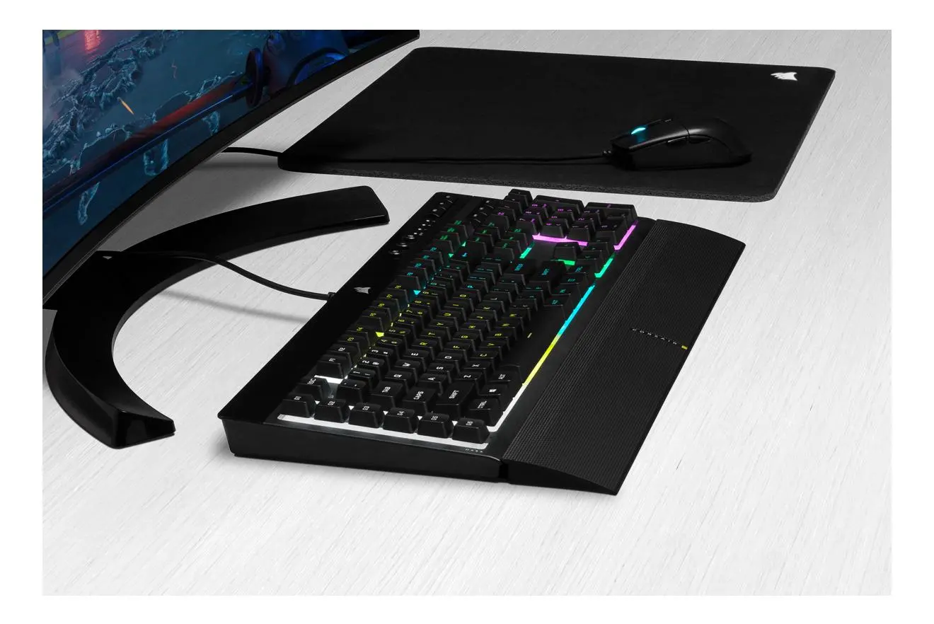 Klawiatura membranowa Corsair K55 RGB Pro Czarny