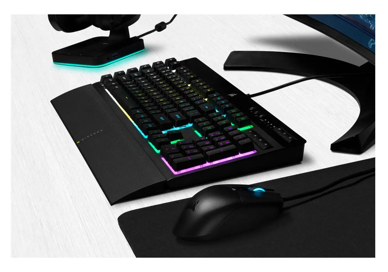 Klawiatura membranowa Corsair K55 RGB Pro Czarny