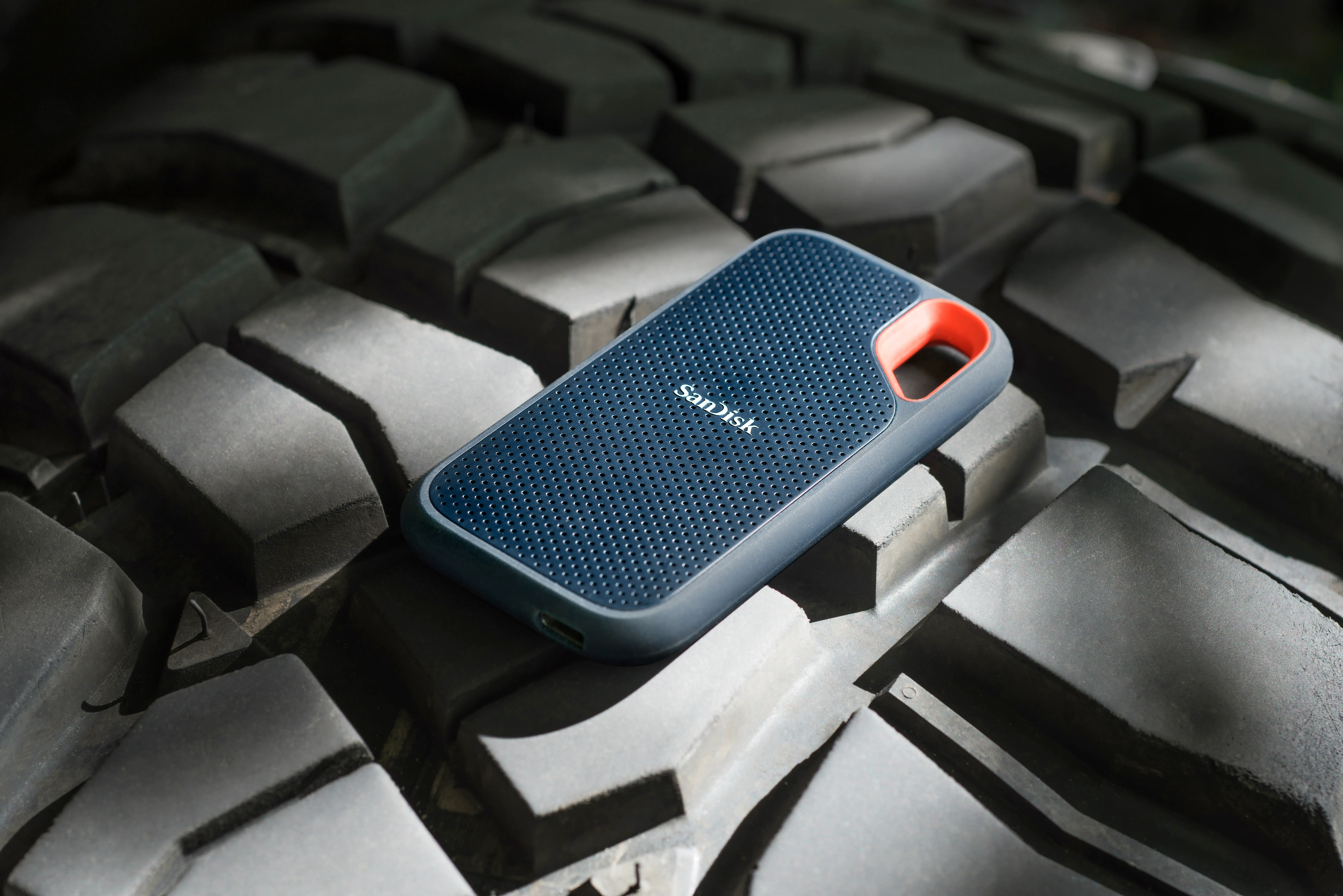 Dysk SanDisk Extreme Portable SSD 4TB USB 3.2 Typ C Szary
