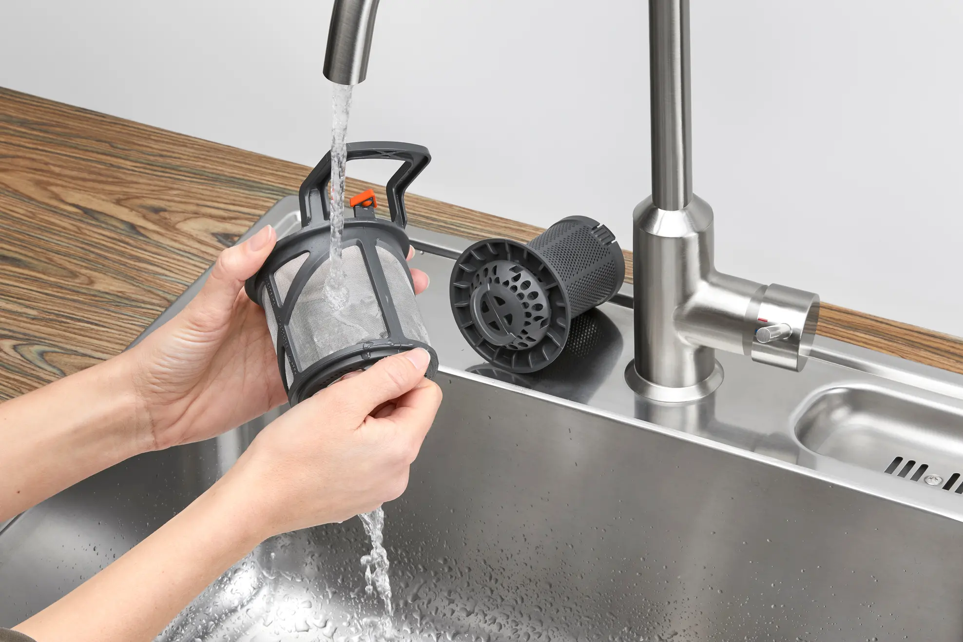 Zmywarka Electrolux 600 SatelliteClean ESM48310SW 59,6cm Automatyczne otwieranie drzwi Szuflada na sztućce