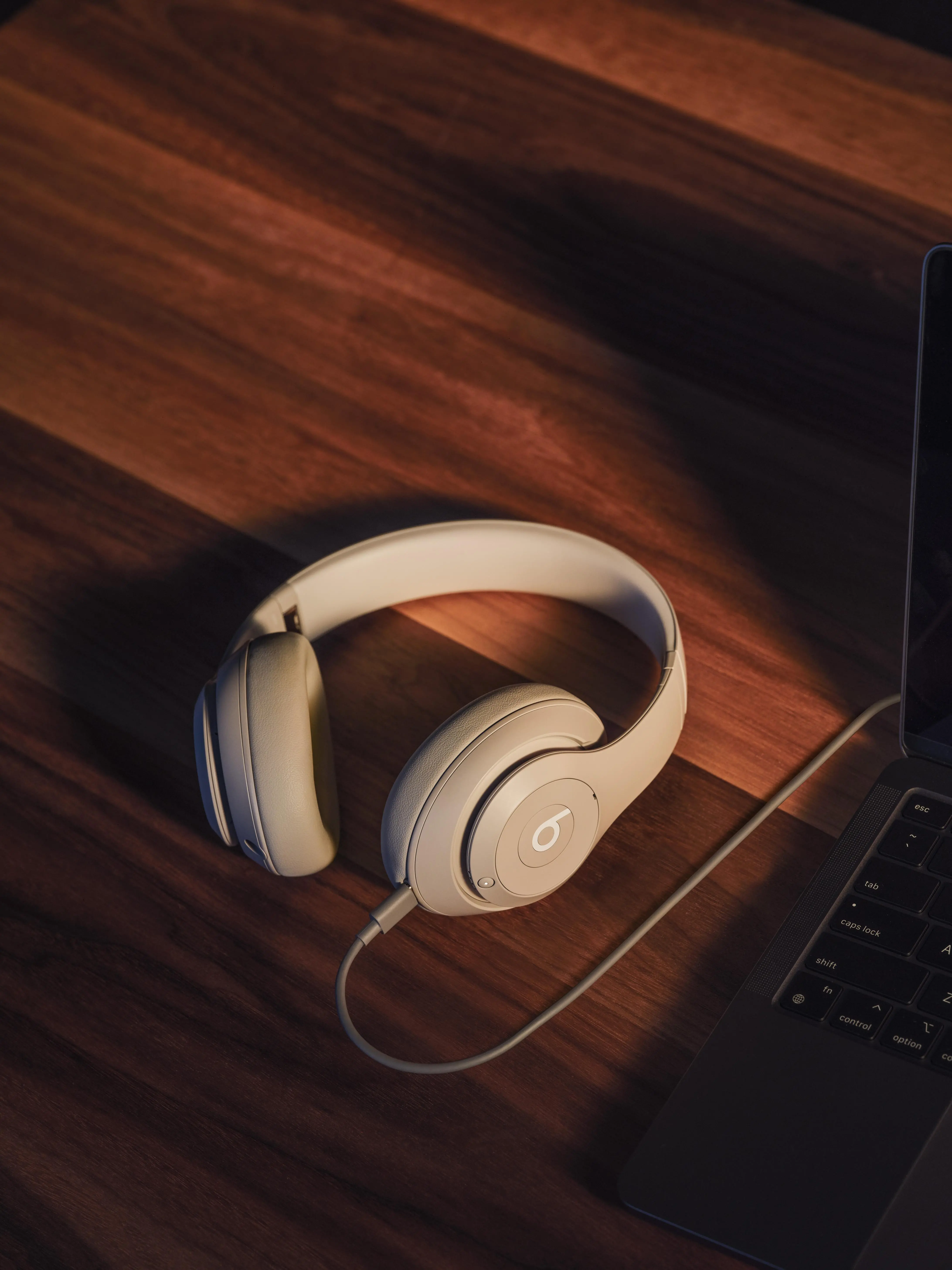 Słuchawki bezprzewodowe Beats Studio Pro Nauszne Bluetooth 5.3 Jasnopiaskowy