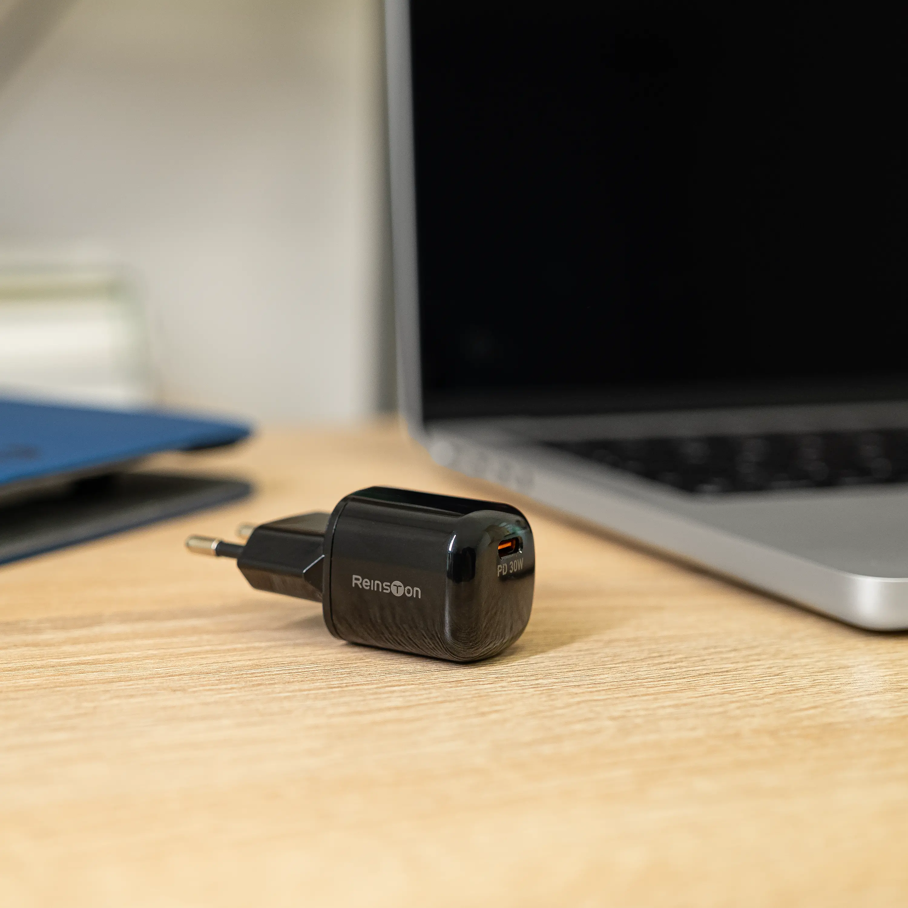 Ładowarka sieciowa Reinston ELSI016 GAN 30W USB-C Czarny