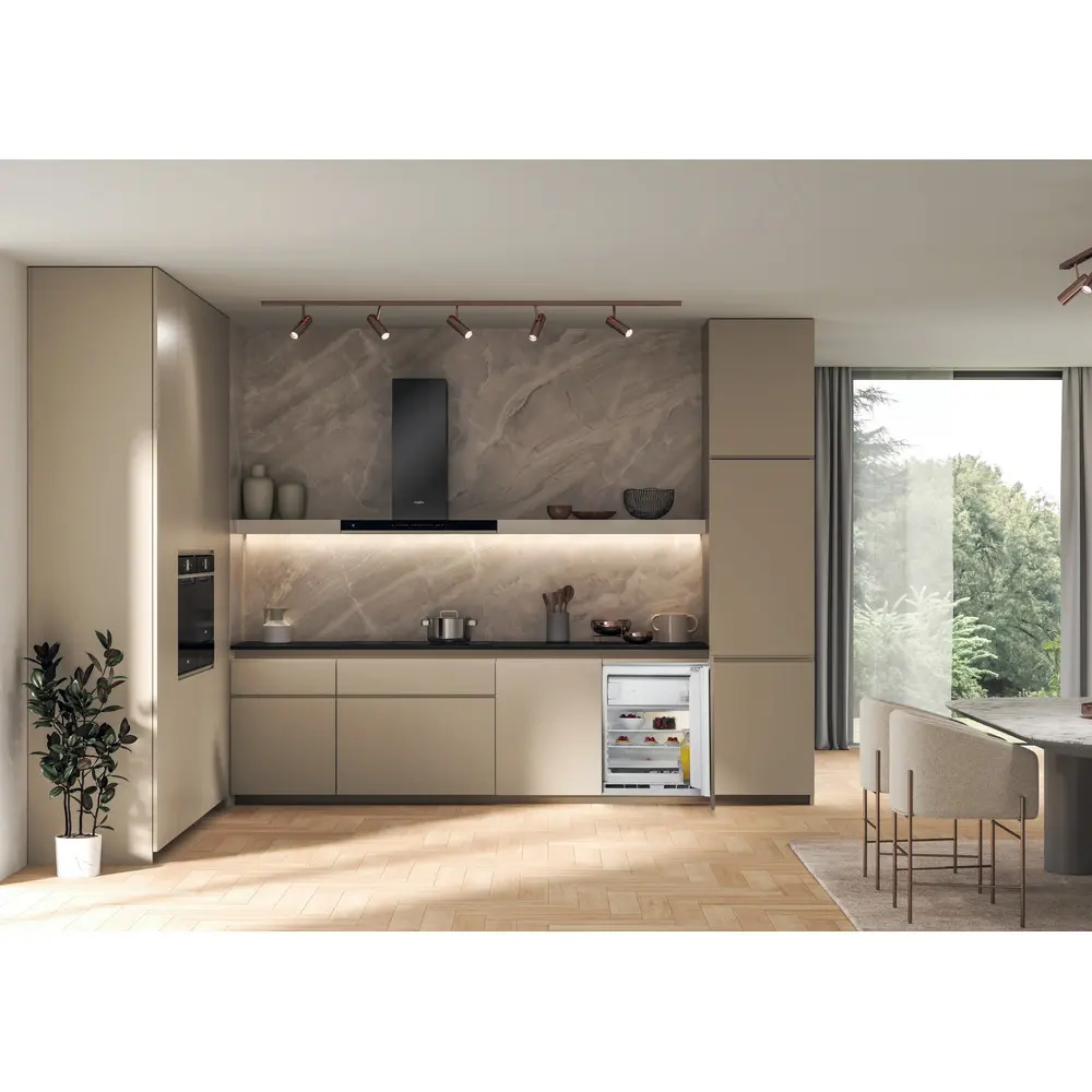 Lodówka Whirlpool WBUF011 81,5cm