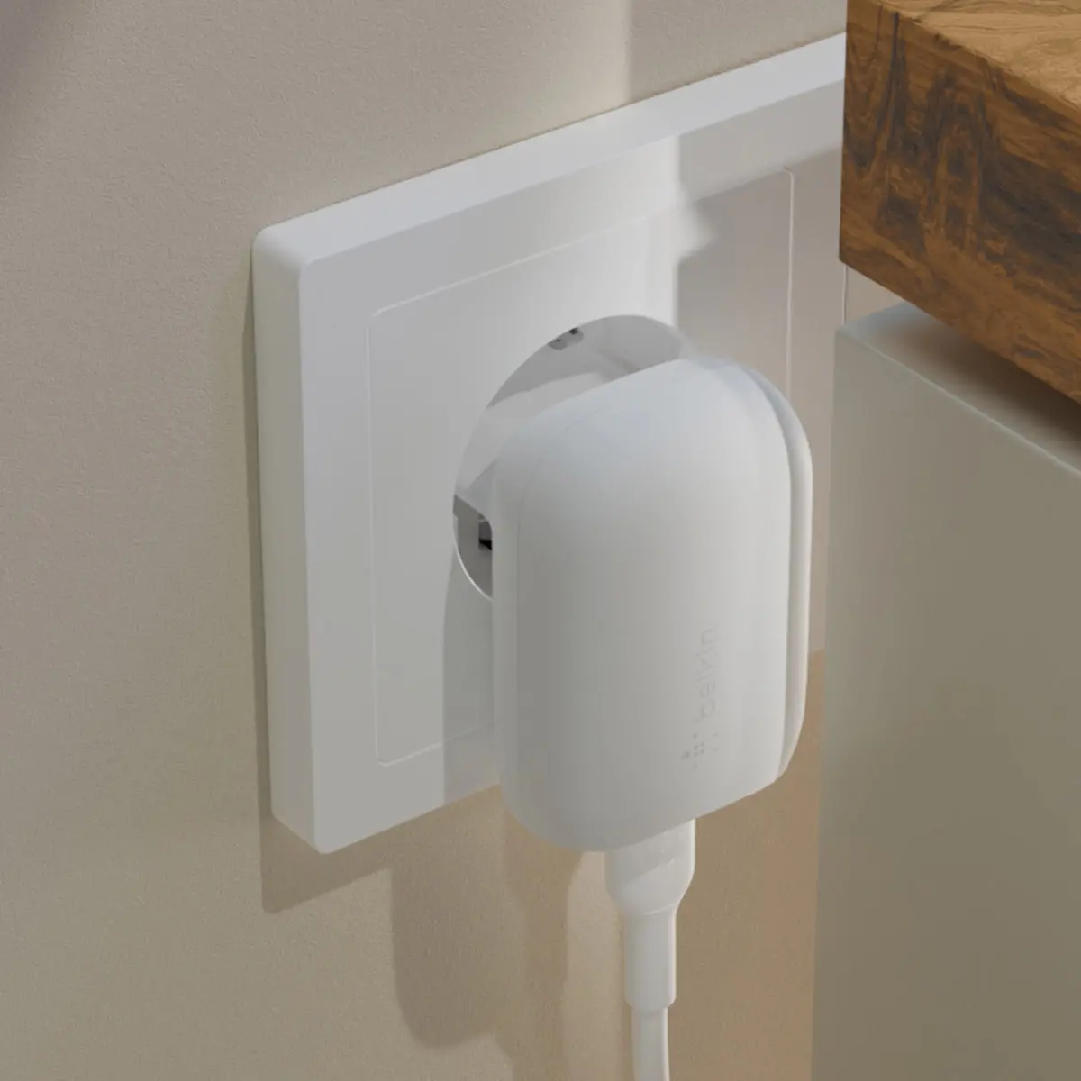 Ładowarka sieciowa Belkin 30W USB-C PD PPS Biały + kabel Lightning
