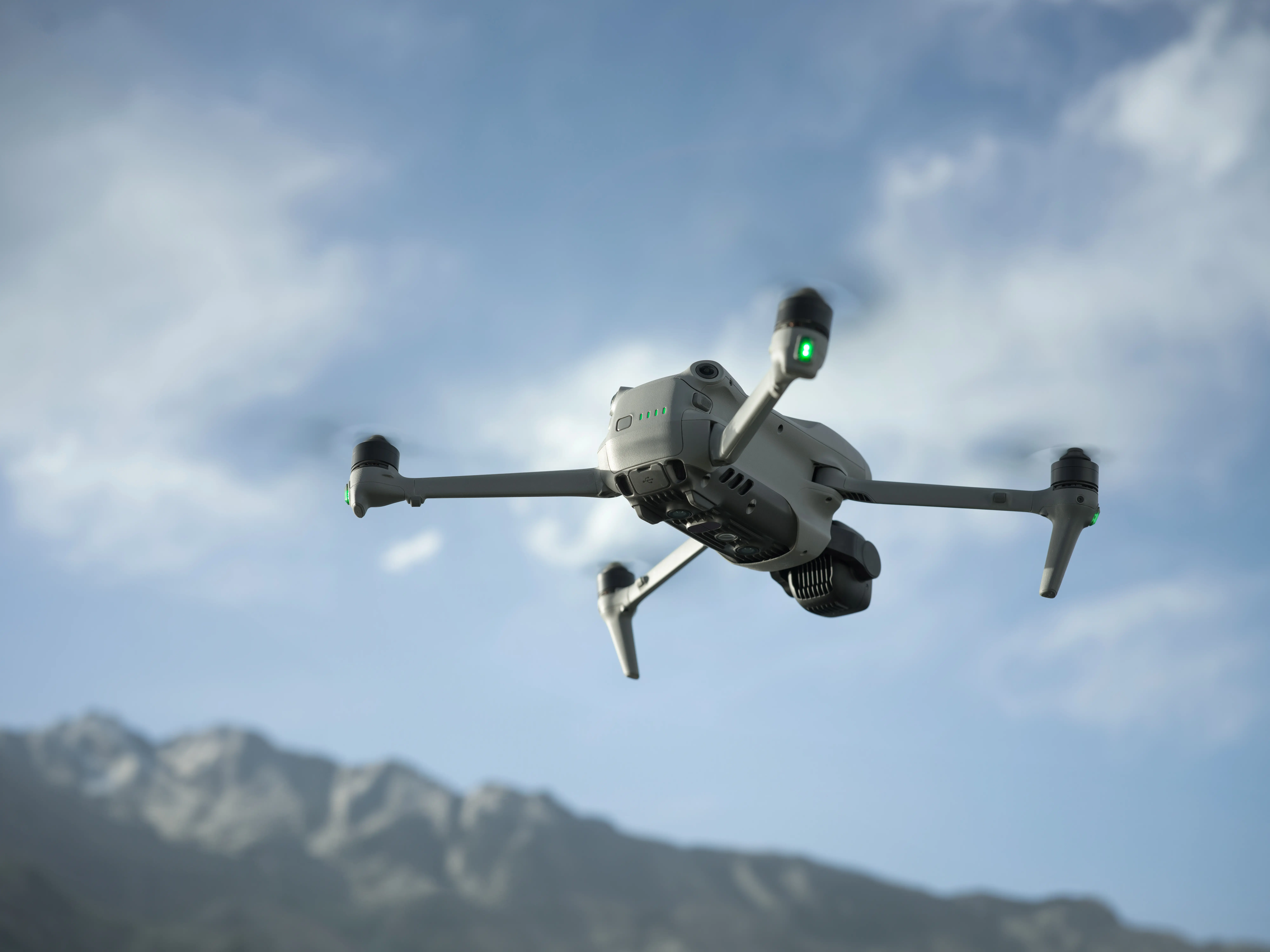 Dron DJI Air 3S Fly More Combo RC 2