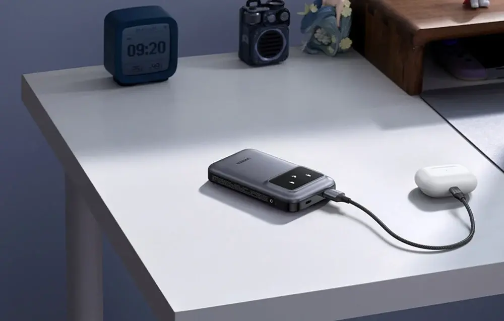 Powerbank UGREEN Uno PB511 10000mAh 30W Wbudowany kabel USB-C Szary
