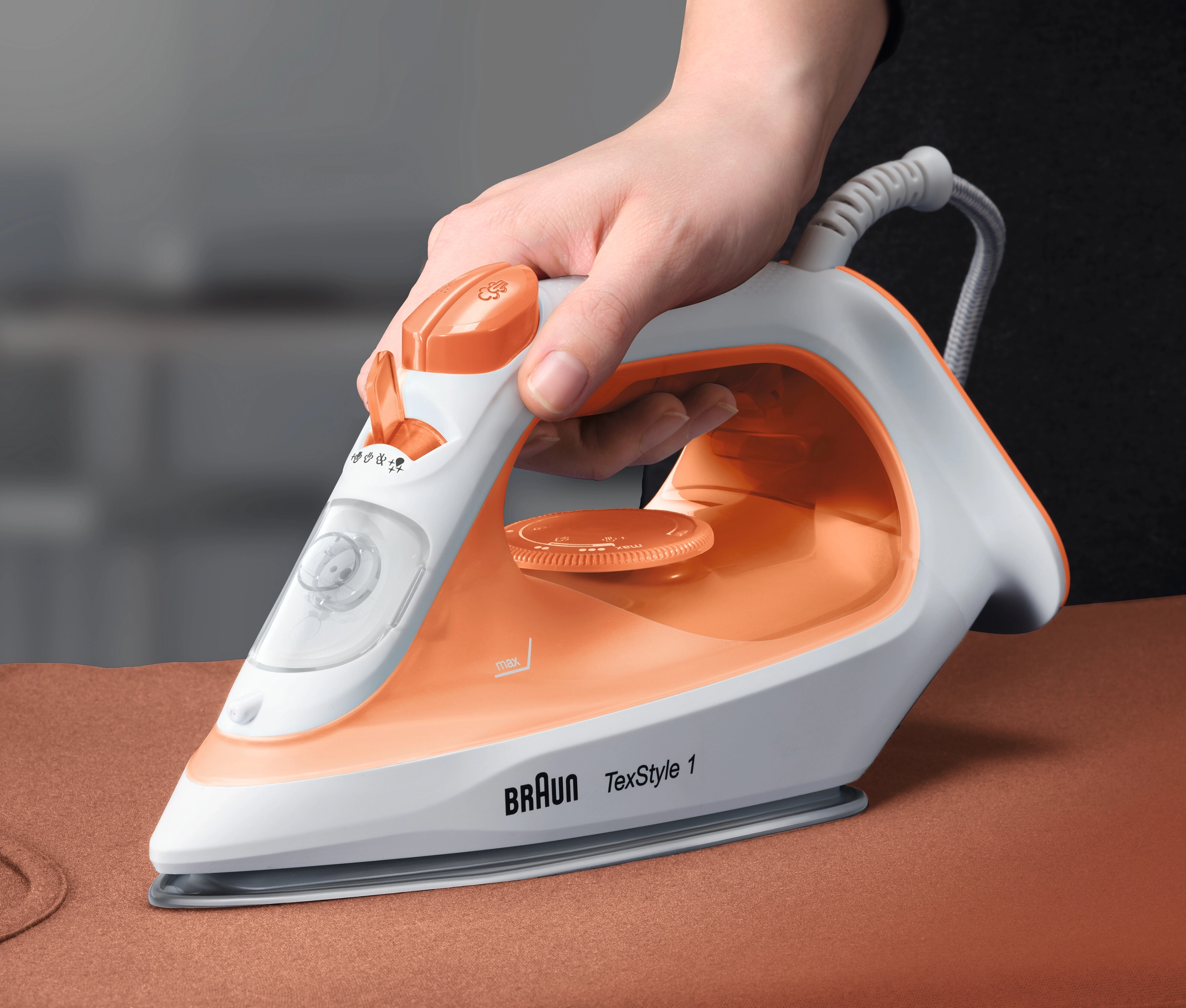 Żelazko Braun TexStyle 1 SI1009.OR Ceramic 120g/min