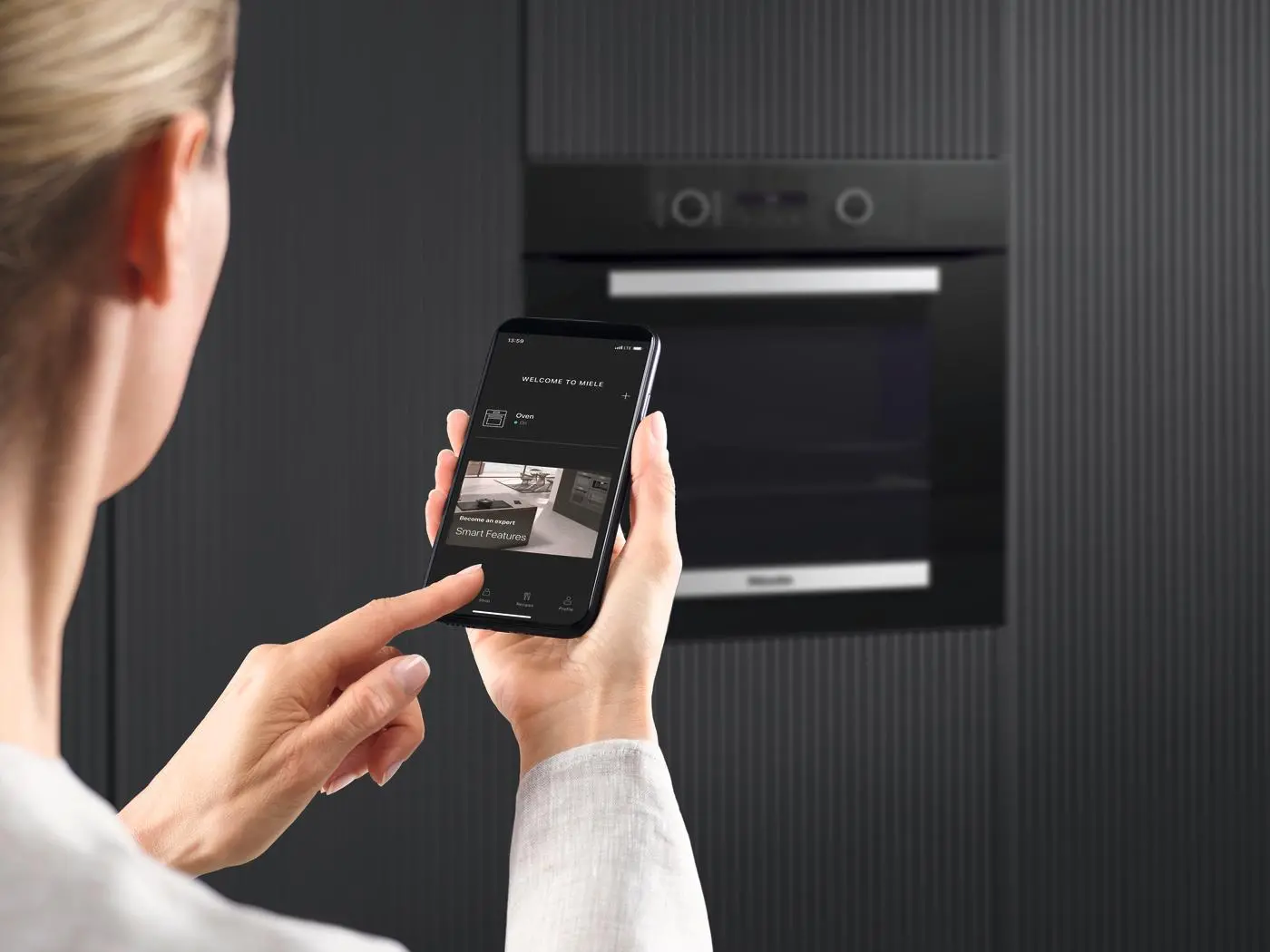 Piekarnik elektryczny Miele Active H 2465 B Termoobieg AirFry Zdalne sterowanie Czarny