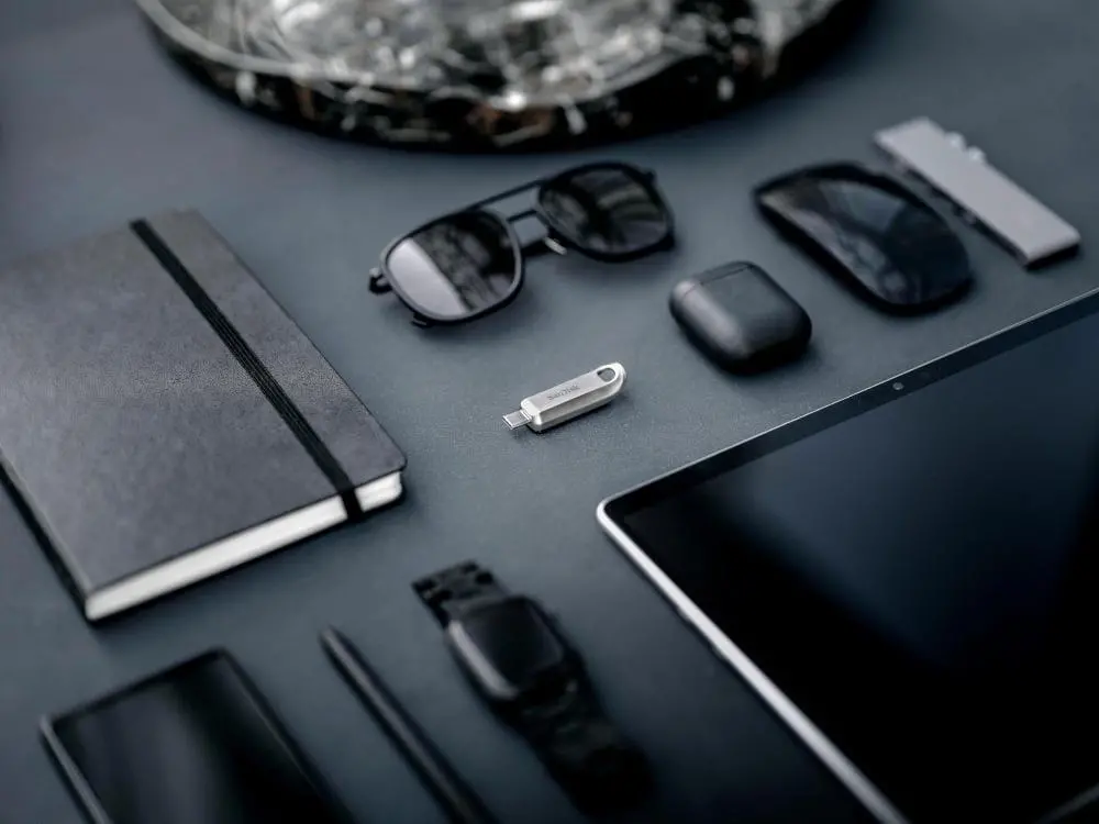 PenDrive SanDisk Ultra Luxe 256GB USB 3.2 Typ C Srebrny