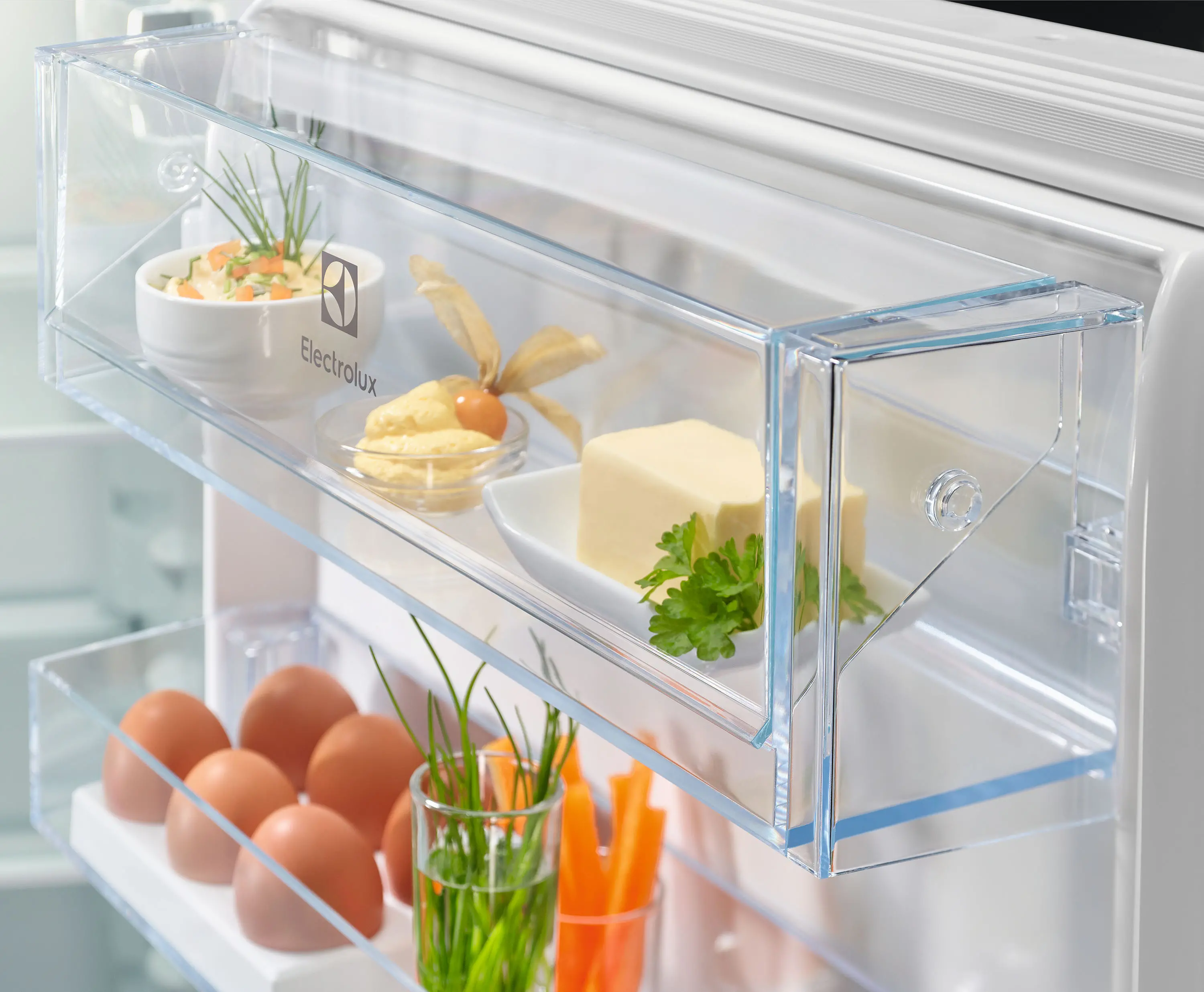Lodówka Electrolux 600 ENT6NE18S Zamrażarka No Frost 177,2cm Szuflada z kontrolą wilgotności