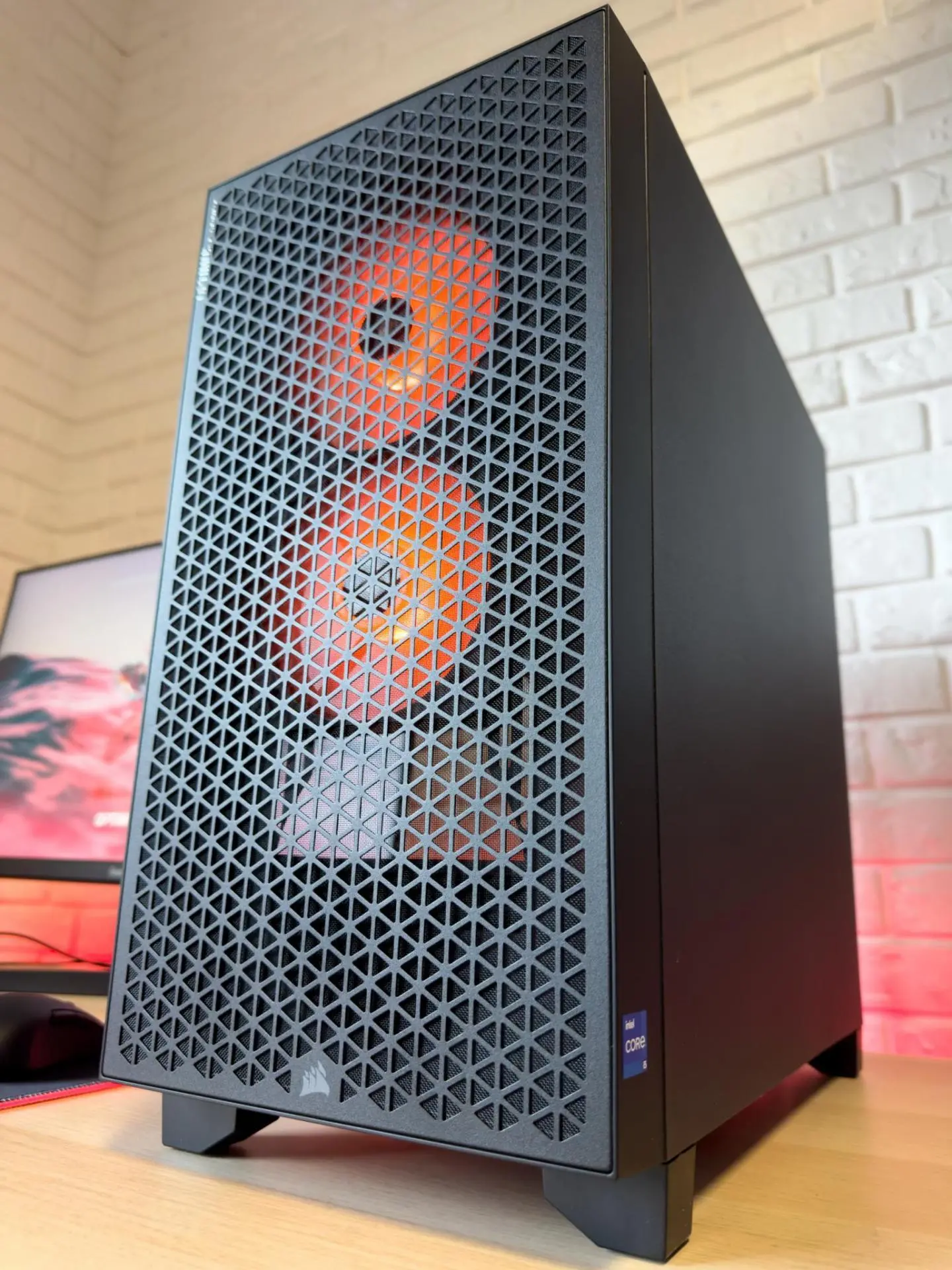 Komputer gamingowy Optimus E-Sport GA520T-CR4 R5 5600 16GB RAM 1TB Dysk SSD RX6600 Win11