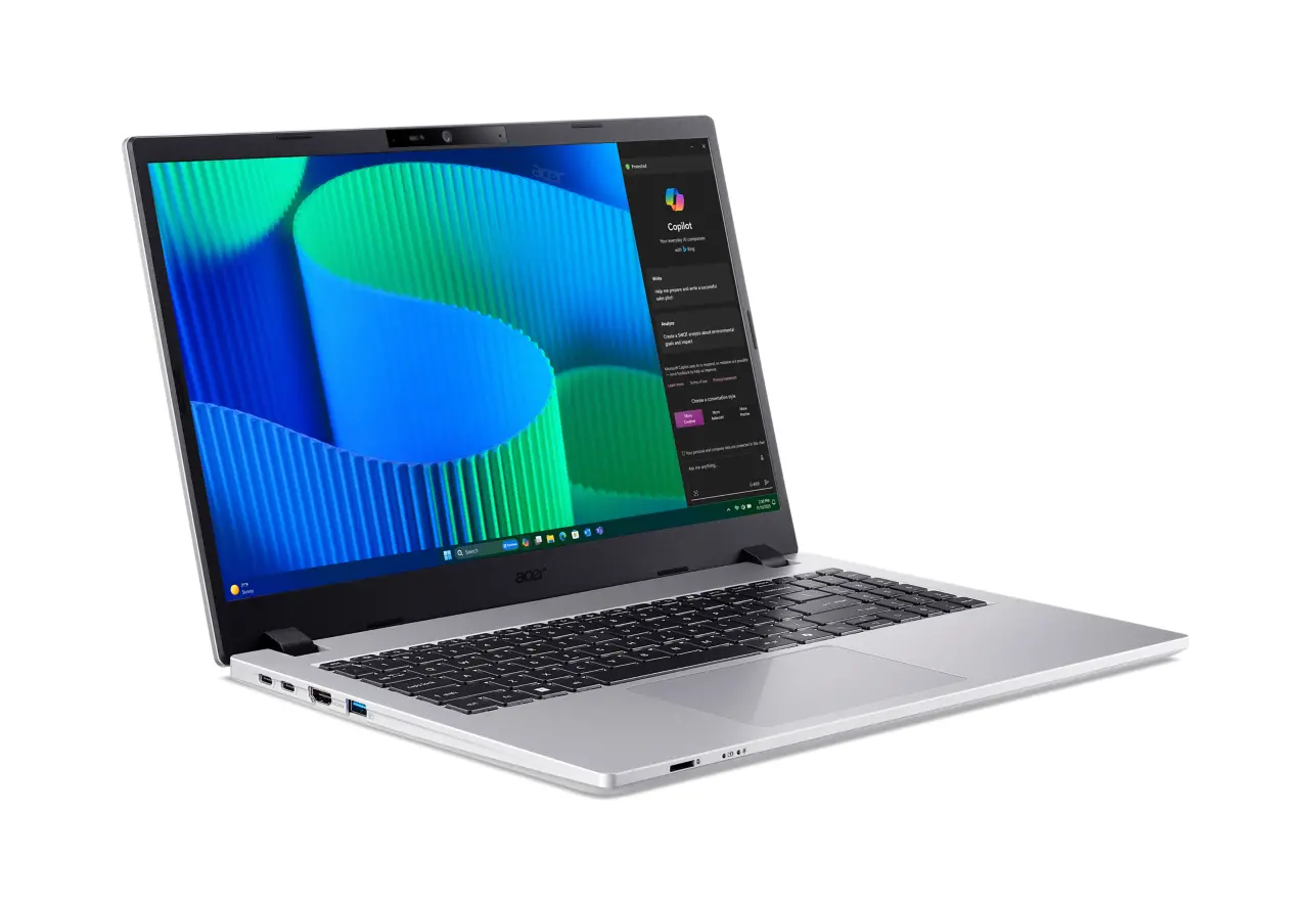 Laptop Acer TravelMate P2 15 TMP215-55-TCO 15,6" Core 5 120U 16GB RAM 512GB Dysk SSD Win11 Pro Srebrny