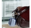 Etui na słuchawki Bizon Elastyczne z karabińczykiem do Samsung Galaxy Buds 3/3 Pro Przezroczysto-niebieski