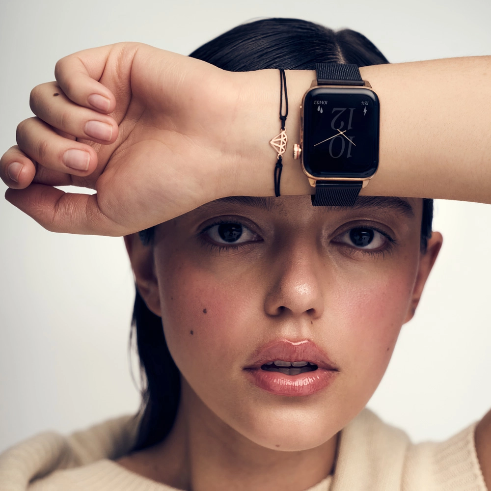 Smartwatch Maxcom FW64 Oxygen 2 44cm Czarno-złoty + bransoletka ANIA KRUK