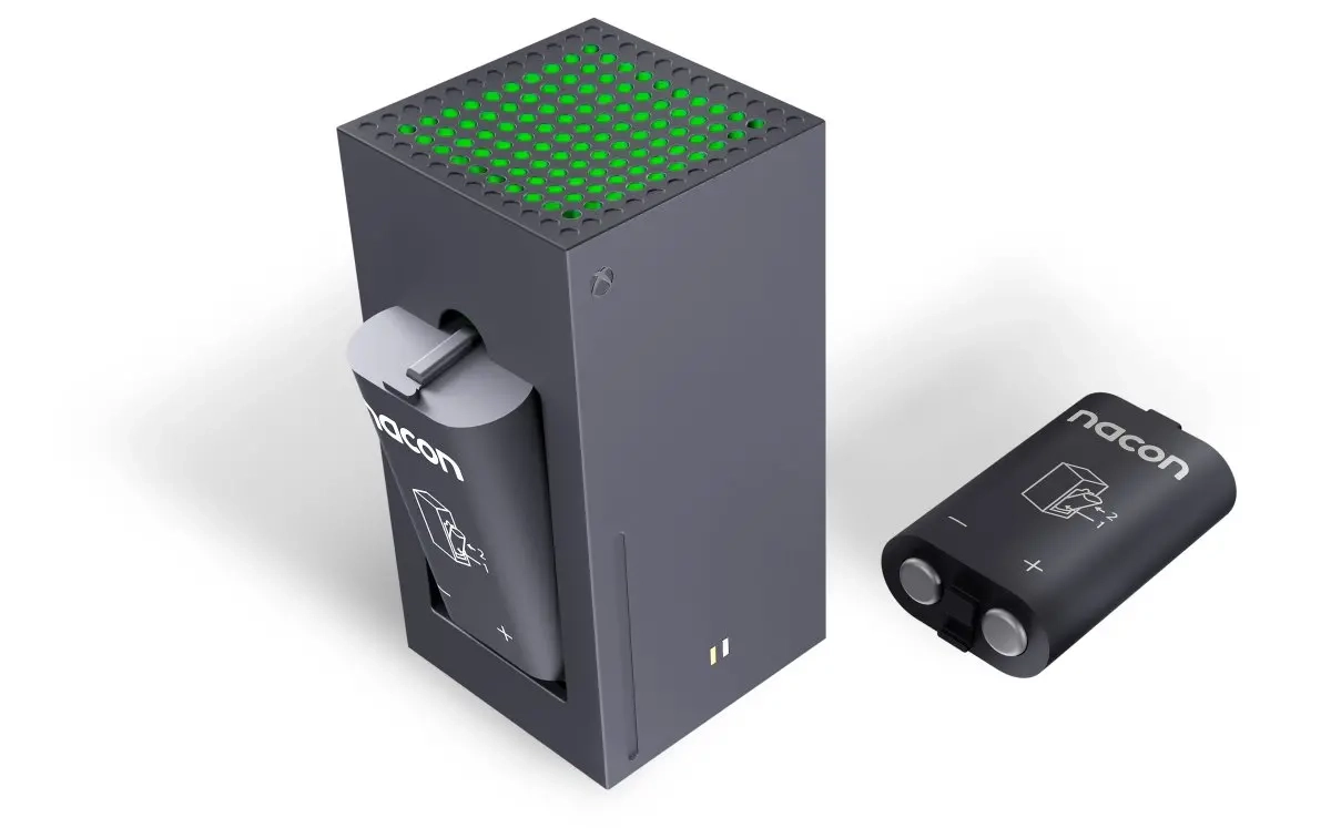 Konsola Xbox Series S 1TB + Ładowarka Nacon XSX Battery Box