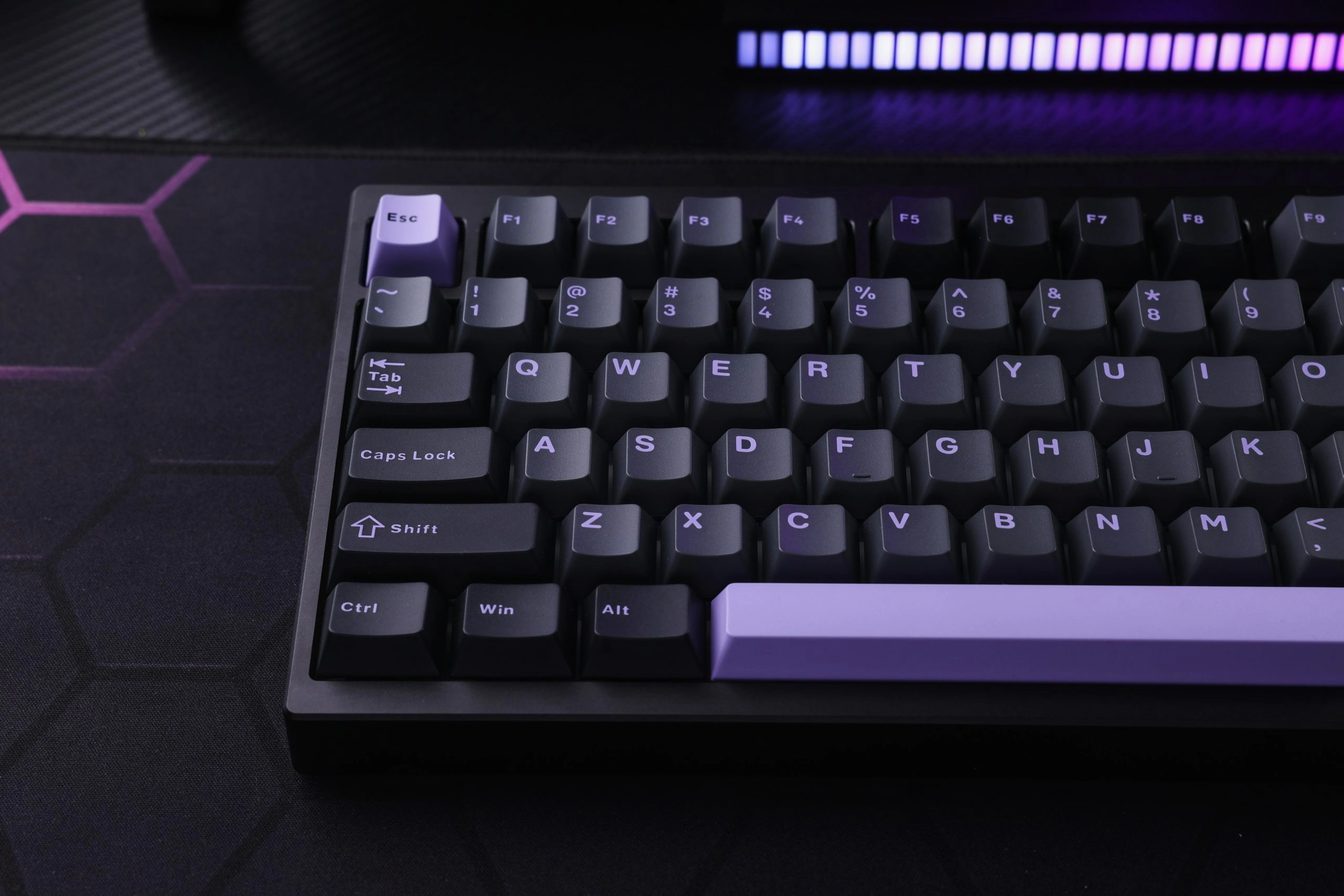 Klawiatura mechaniczna MCHOSE GX87 Max Matcha Latte v2 Czarno-fioletowy