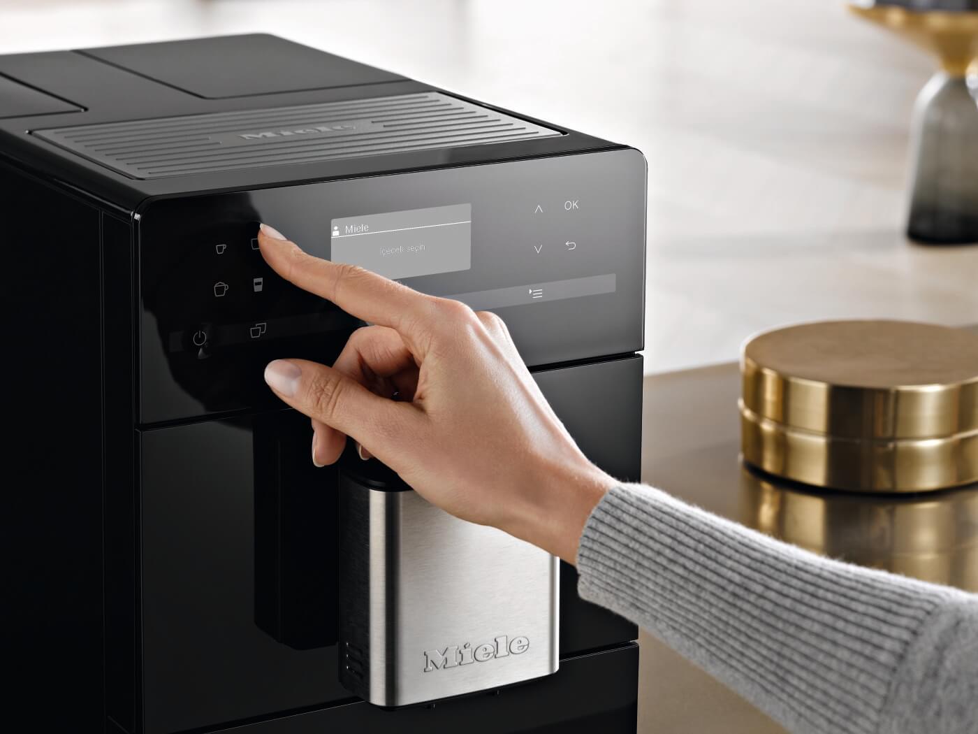 Miele CM 5300 (czarny)