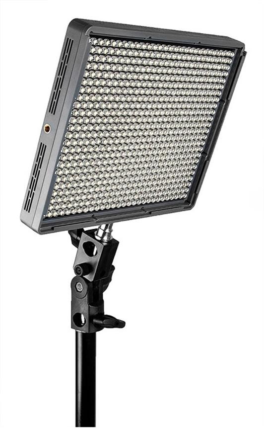 Aputure Amaran LED HR672W
