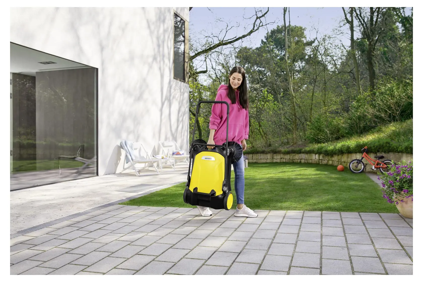 Zamiatarka Karcher S 4 Twin 1.766-360.0 20l 68cm 2400m2/h